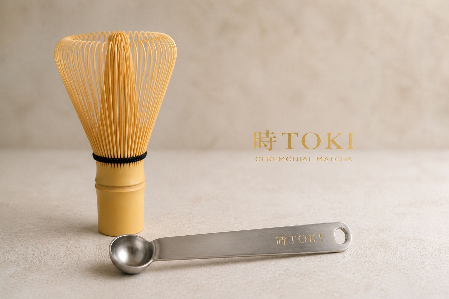 Kit simple TOKI: chasen de bambú y cuchara dosificadora de acero inoxidable